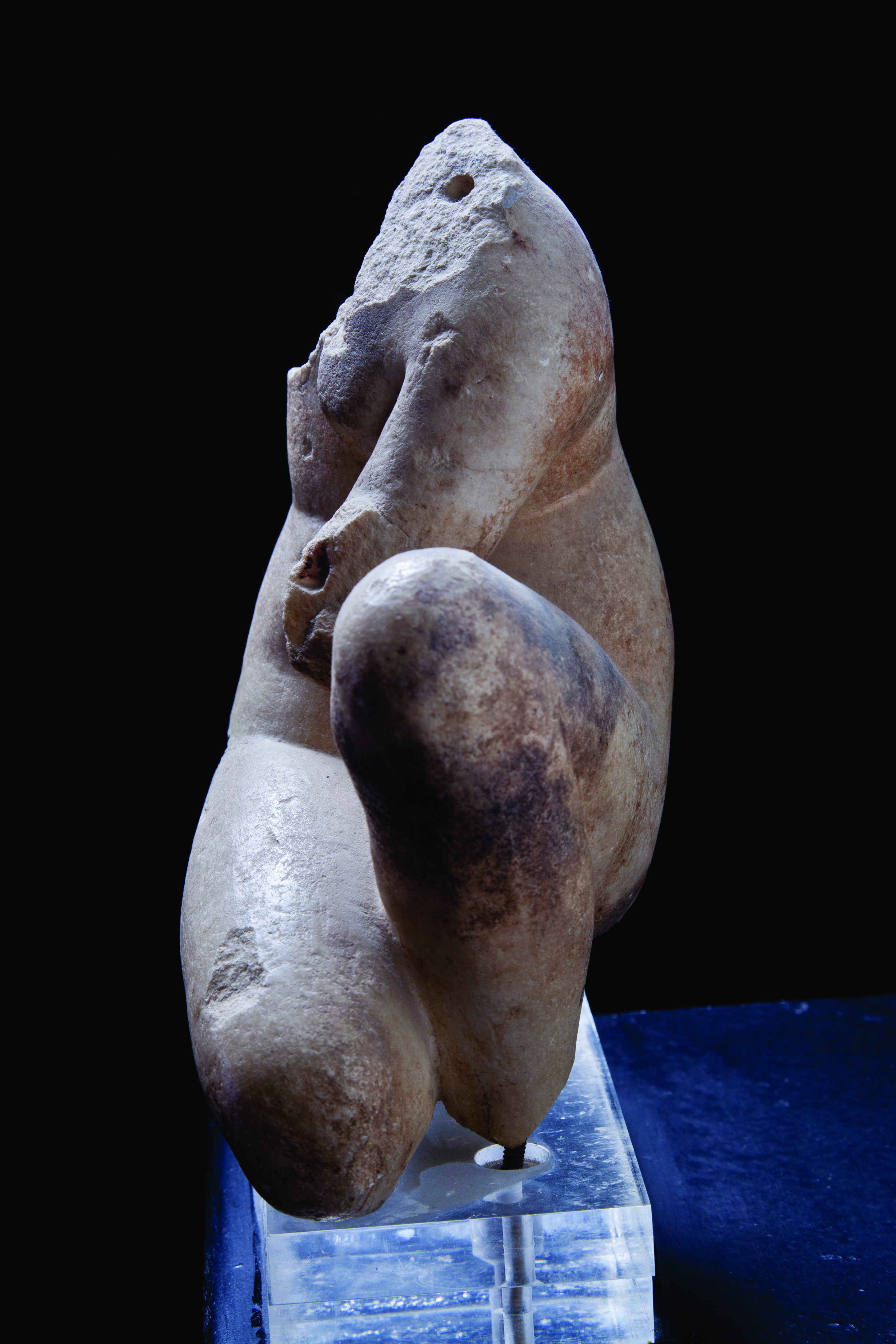 Statuetta dii afrodite al bagno